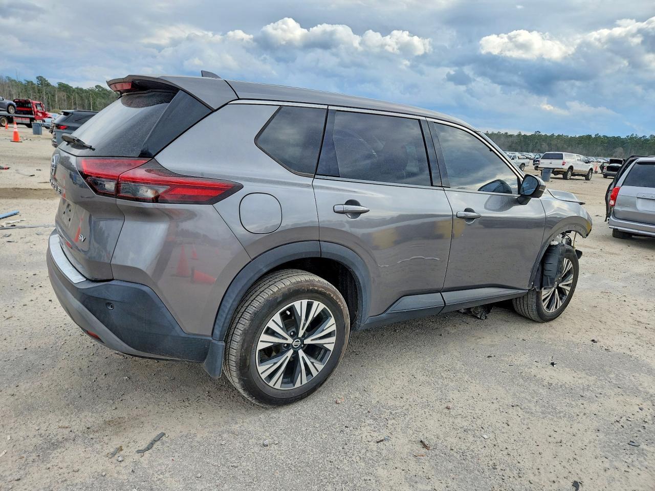 2021 Nissan Rogue Sv - Фото 3