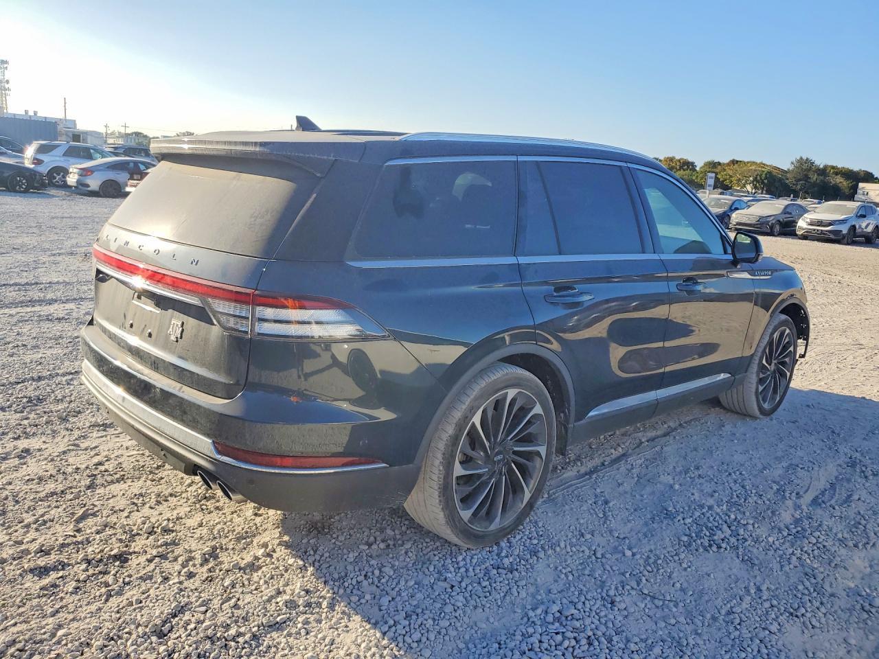 2021 Lincoln Aviator Reserve - Image 3