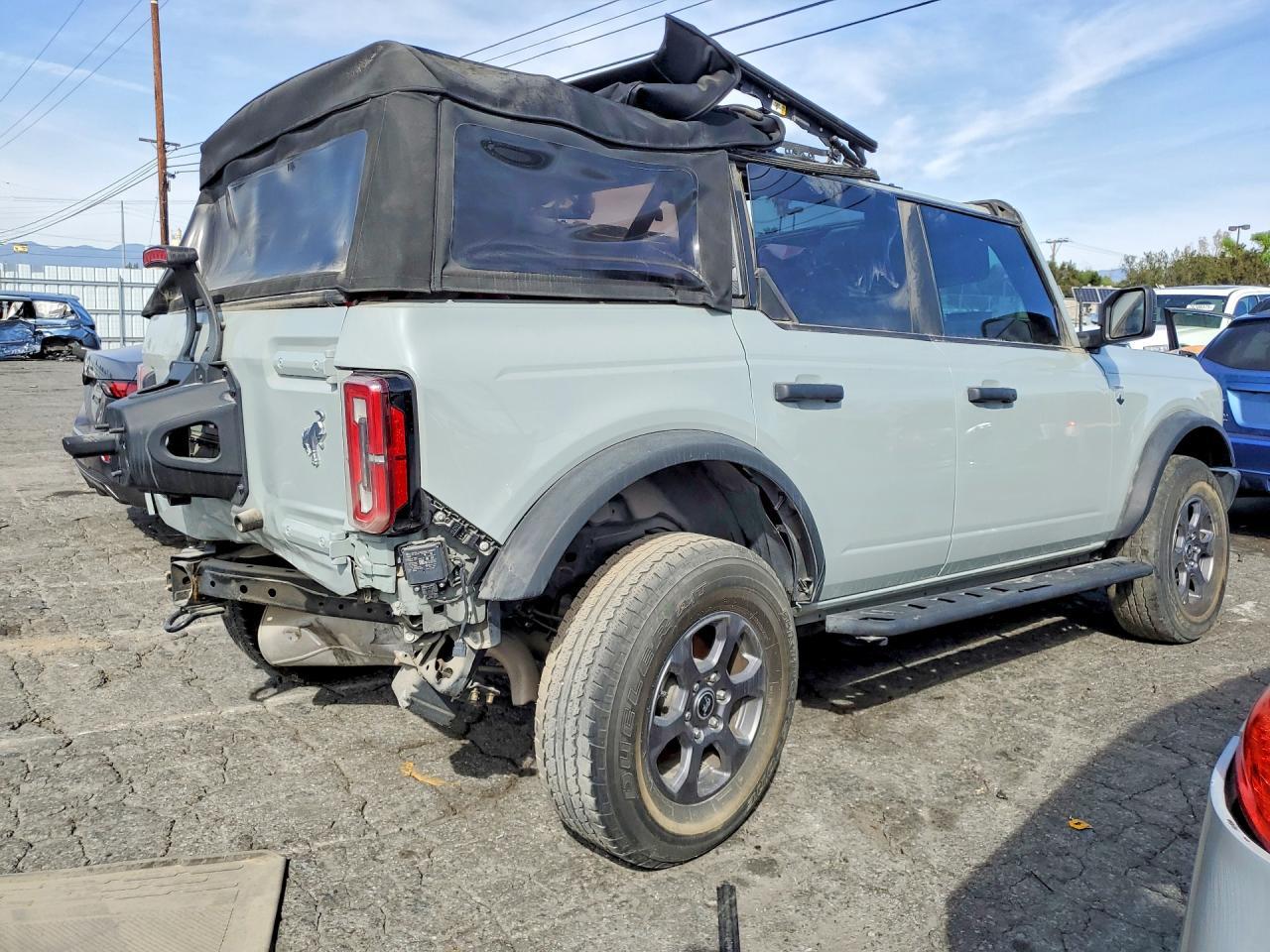 2023 Ford Bronco Base - Фото 3