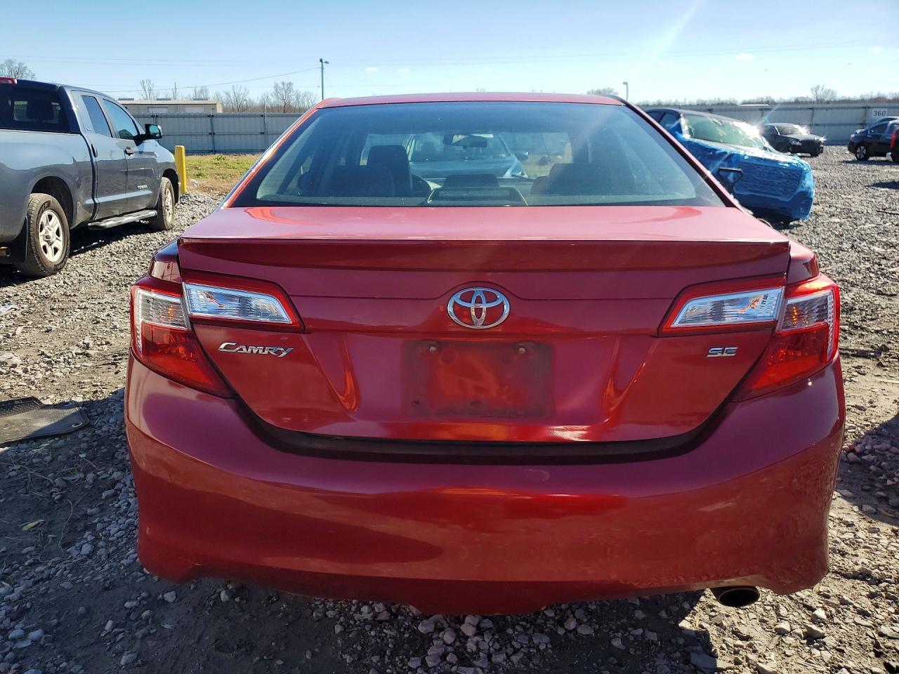 2013 Toyota Camry L - Фото 6