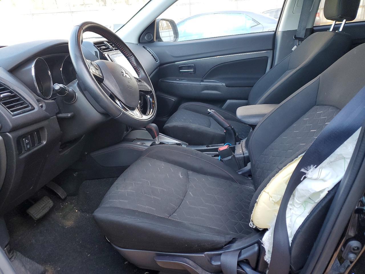 2024 Mitsubishi Outlander Sport S/Se - Фото 7