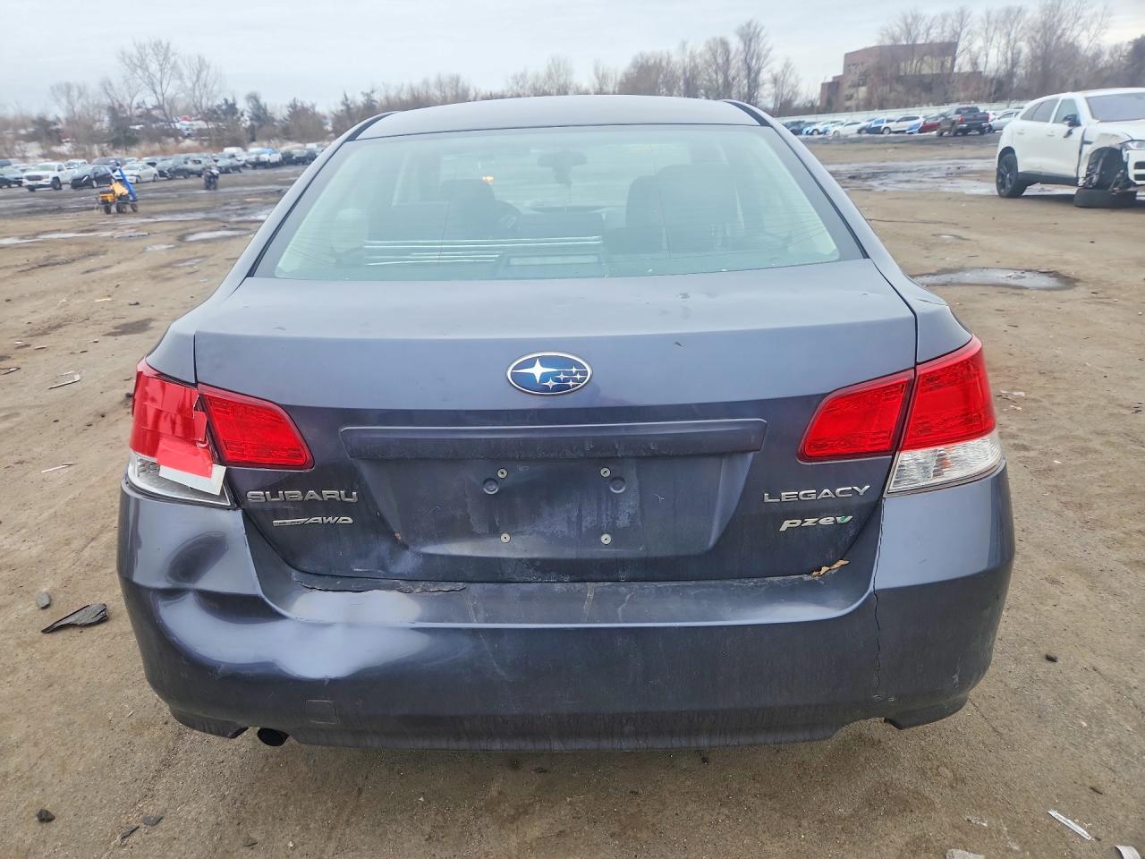 2014 Subaru Legacy 2.5I - Фото 6