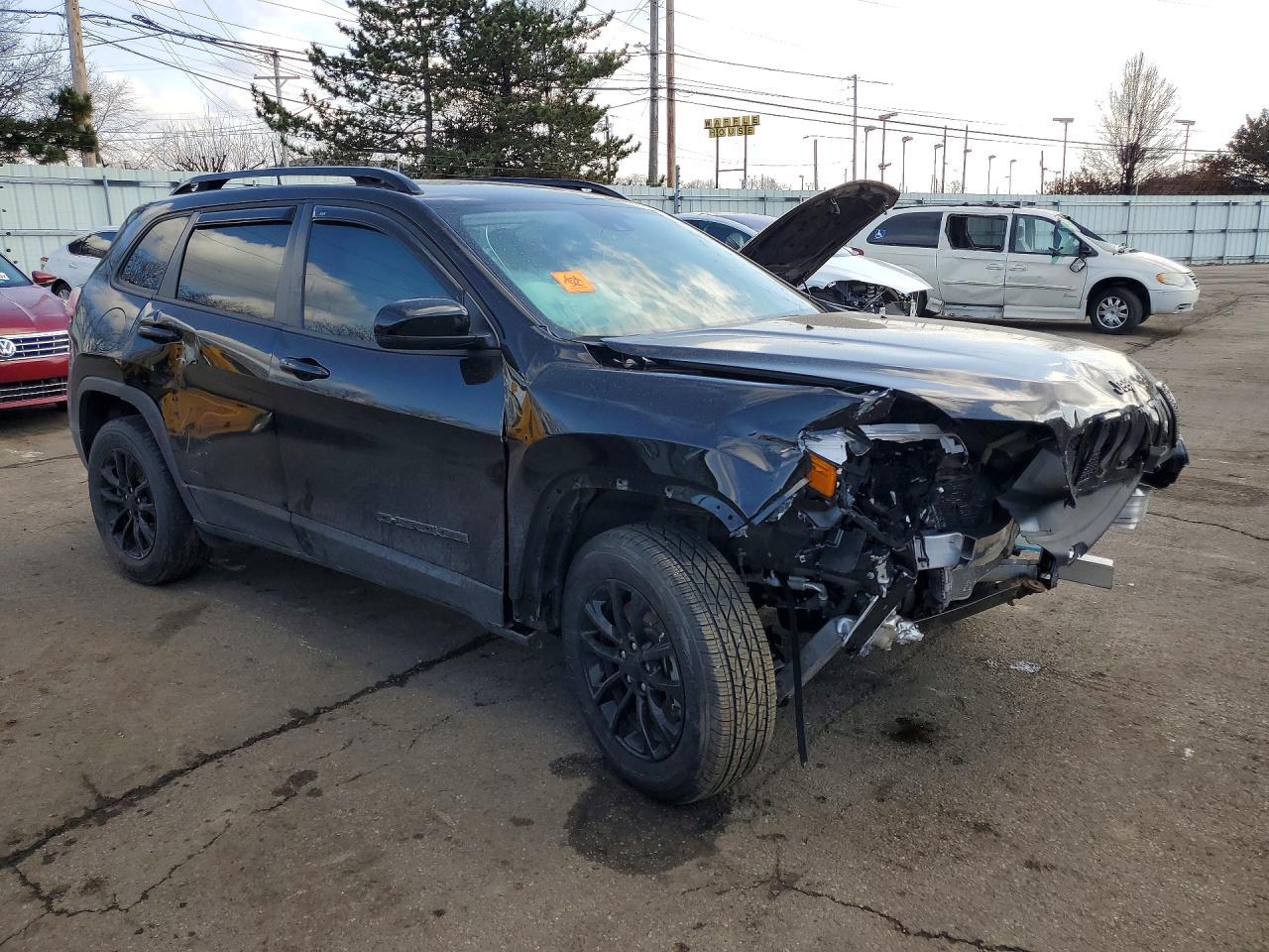 2023 Jeep Cherokee Altitude Lux - Фото 4