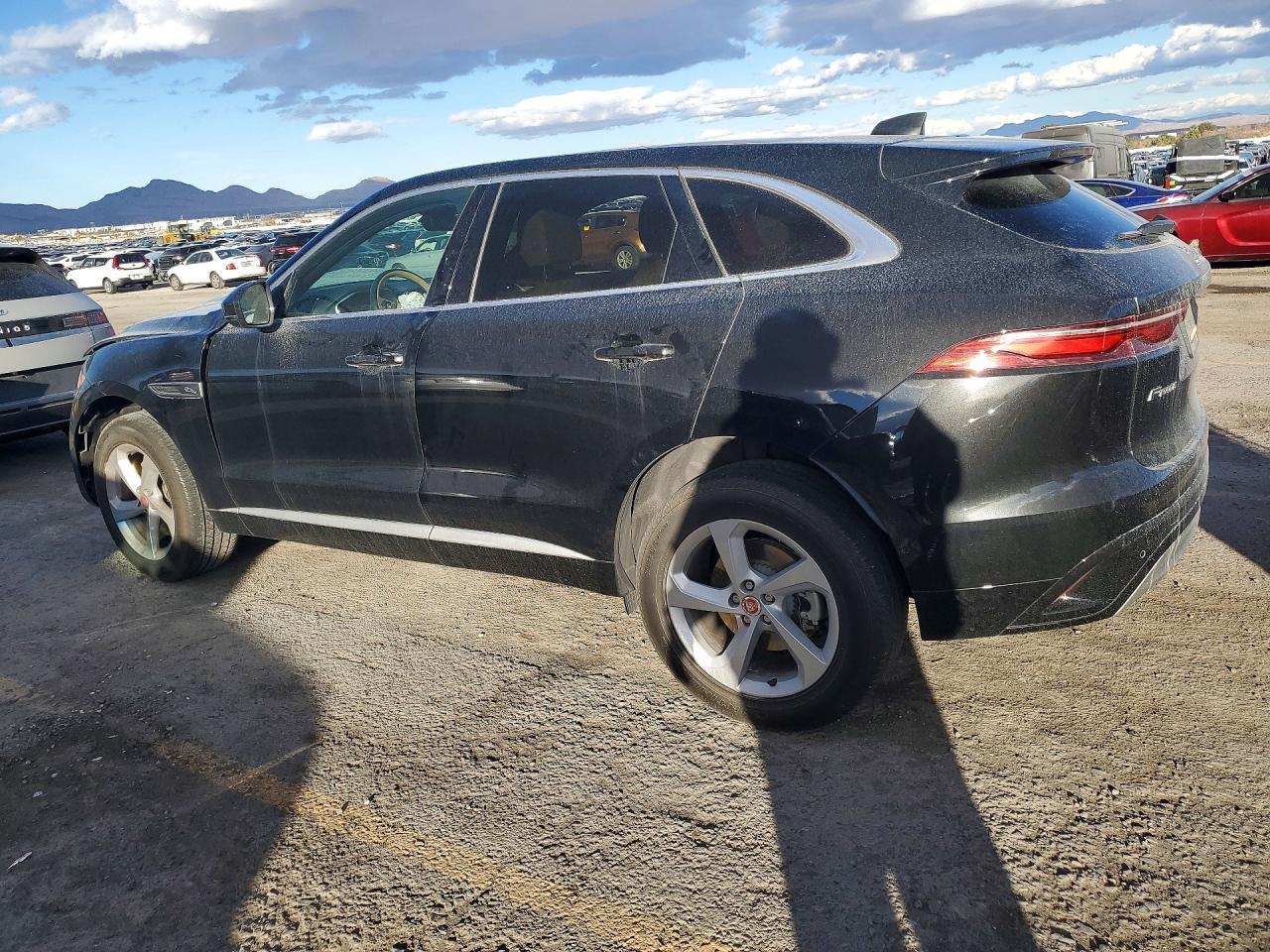 2023 Jaguar F-Pace S - Фото 2