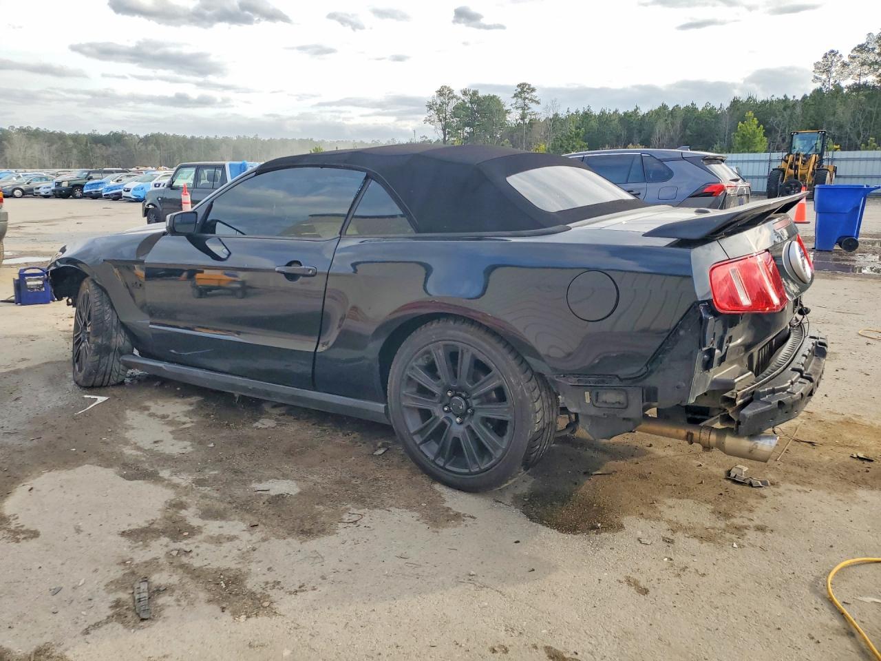 2011 Ford Mustang Gt - Фото 2