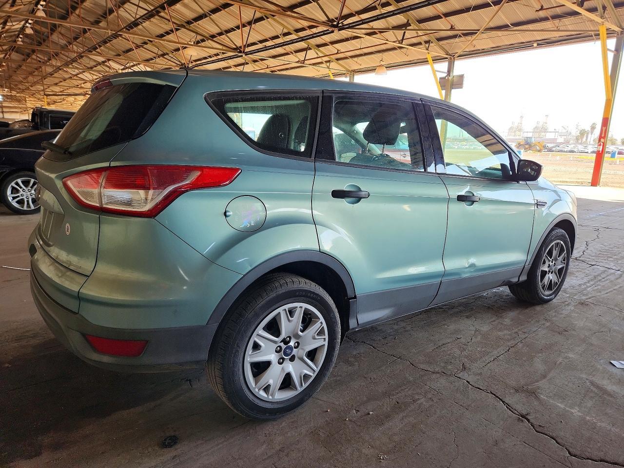 2013 Ford Escape S - Image 3