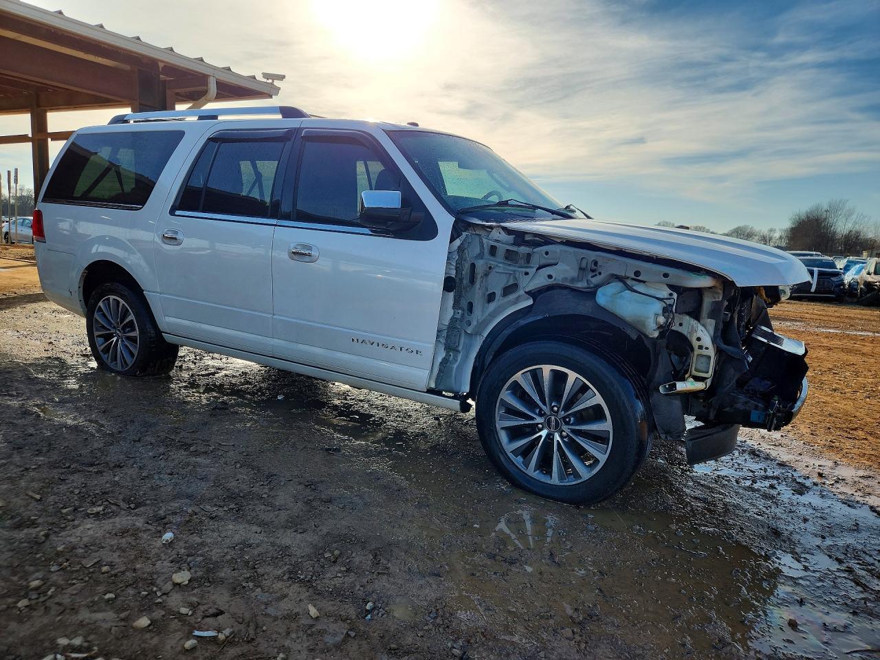 2015 Lincoln Navigator L - Image 4