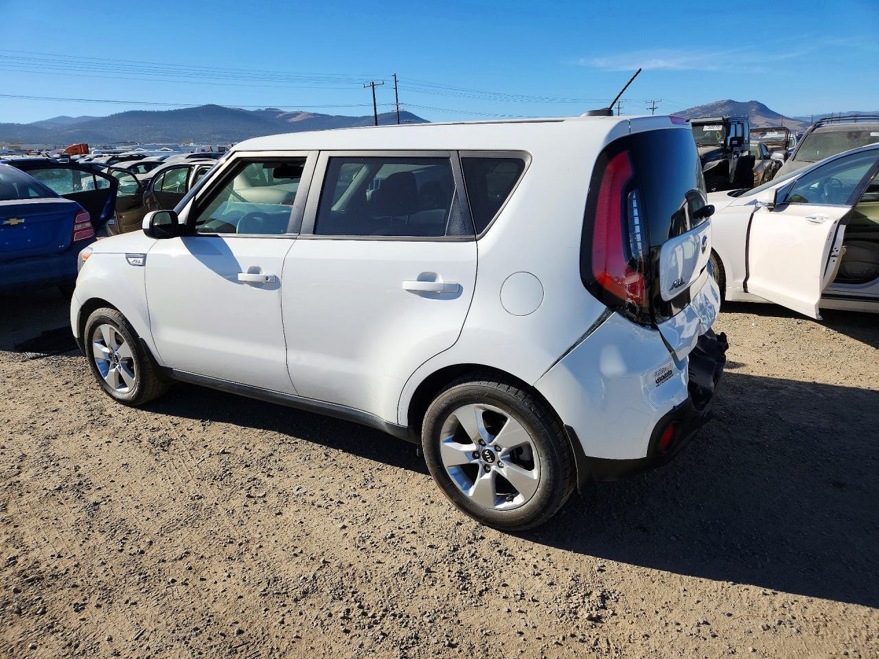 2017 Kia Soul Base - Фото 2