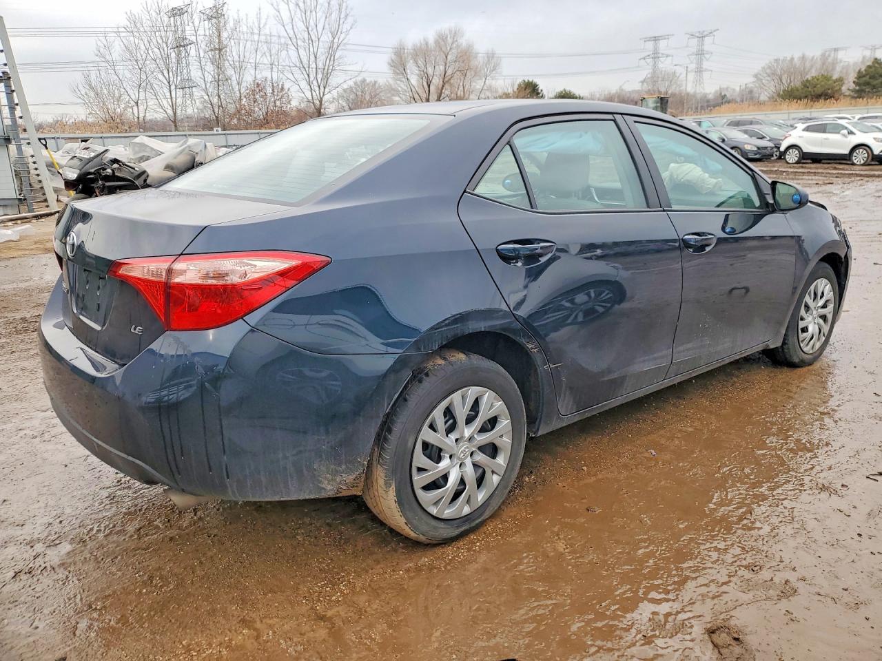 2019 Toyota Corolla Le - Фото 3