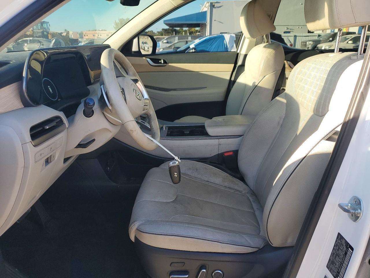2024 Hyundai Palisade Limited - Image 7