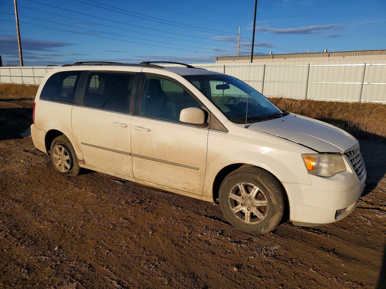 2009 Chrysler Town & Country Touring - Фото 4