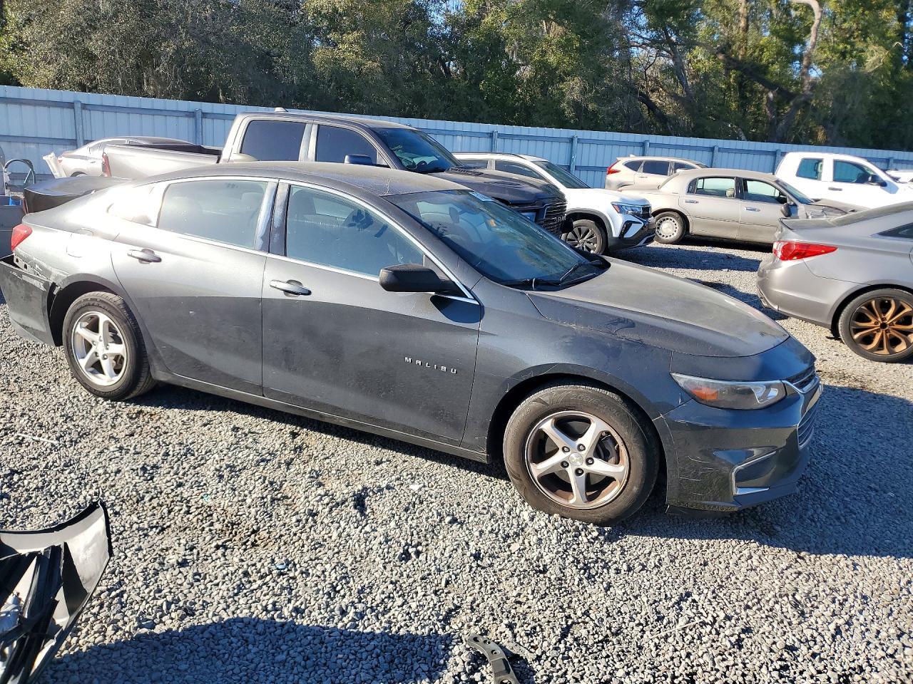 2017 Chevrolet Malibu Ls - Фото 4