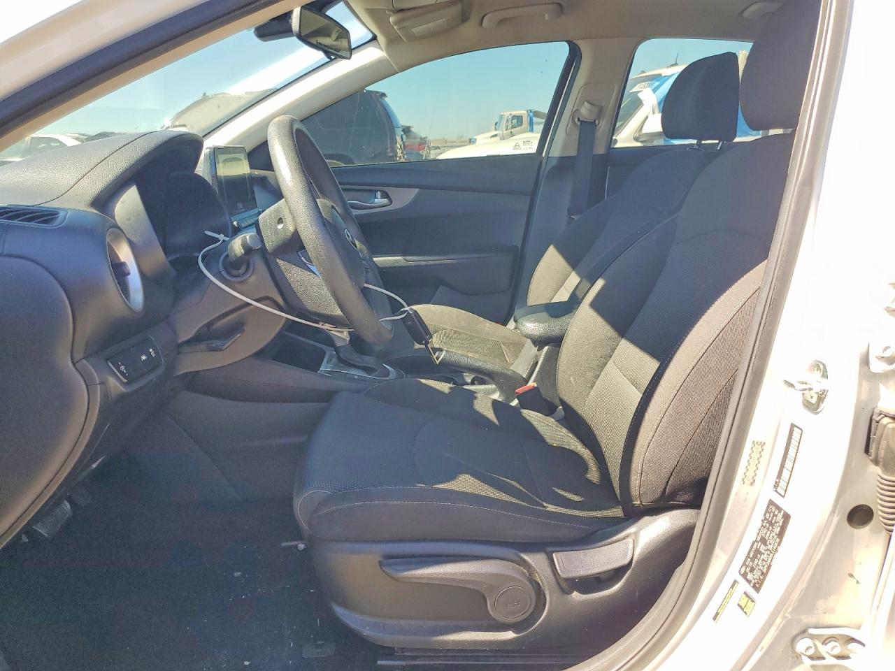 2020 Kia Forte Lxs - Фото 7