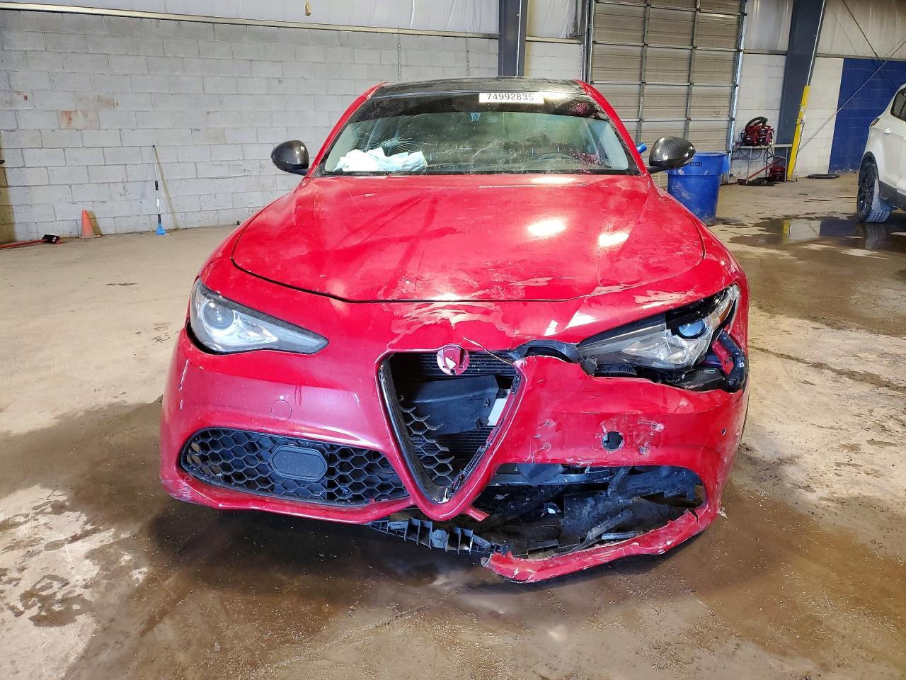 2018 Alfa Romeo Giulia Ti Q4 - Фото 5