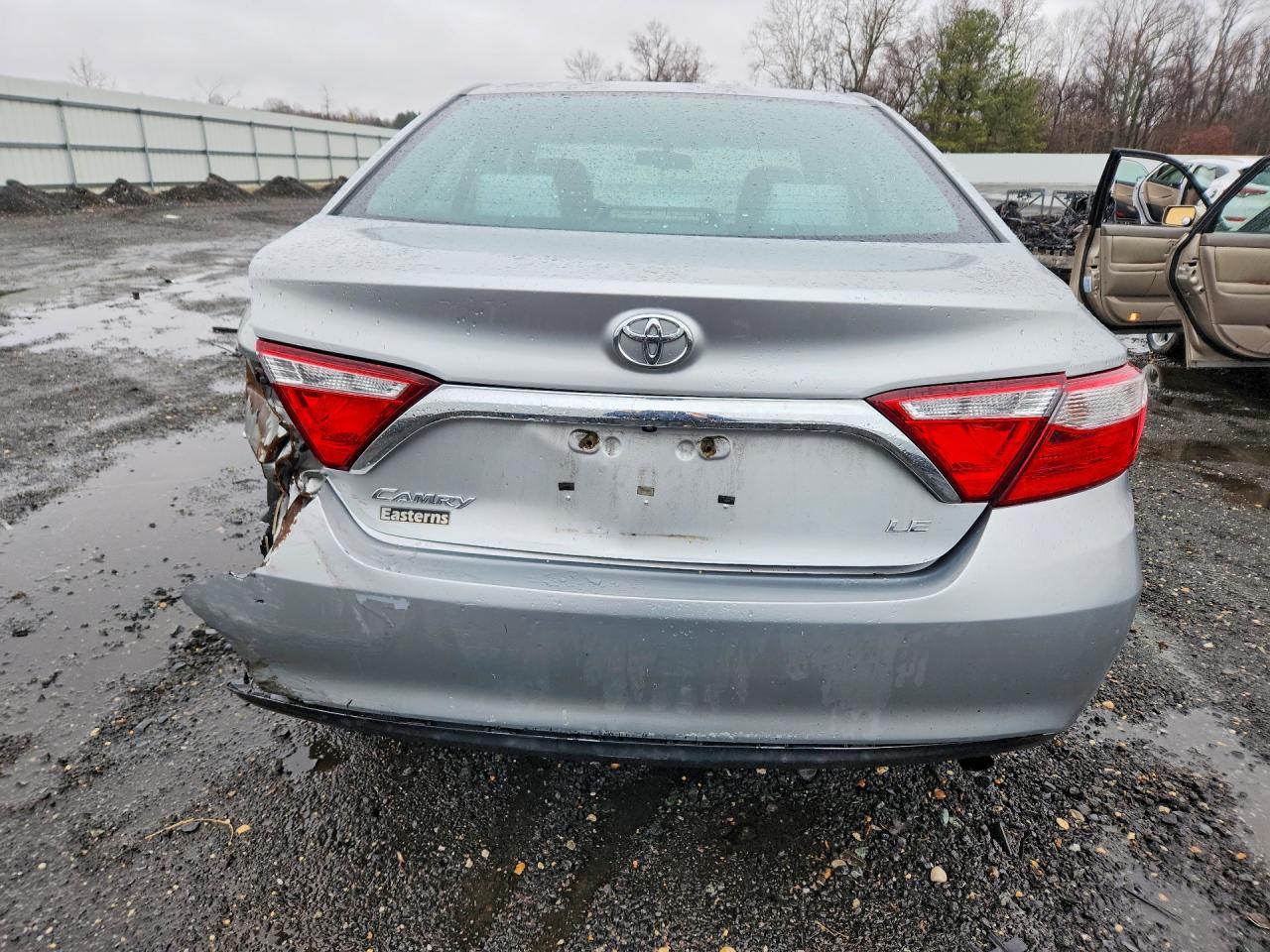 2016 Toyota Camry Le - Image 6