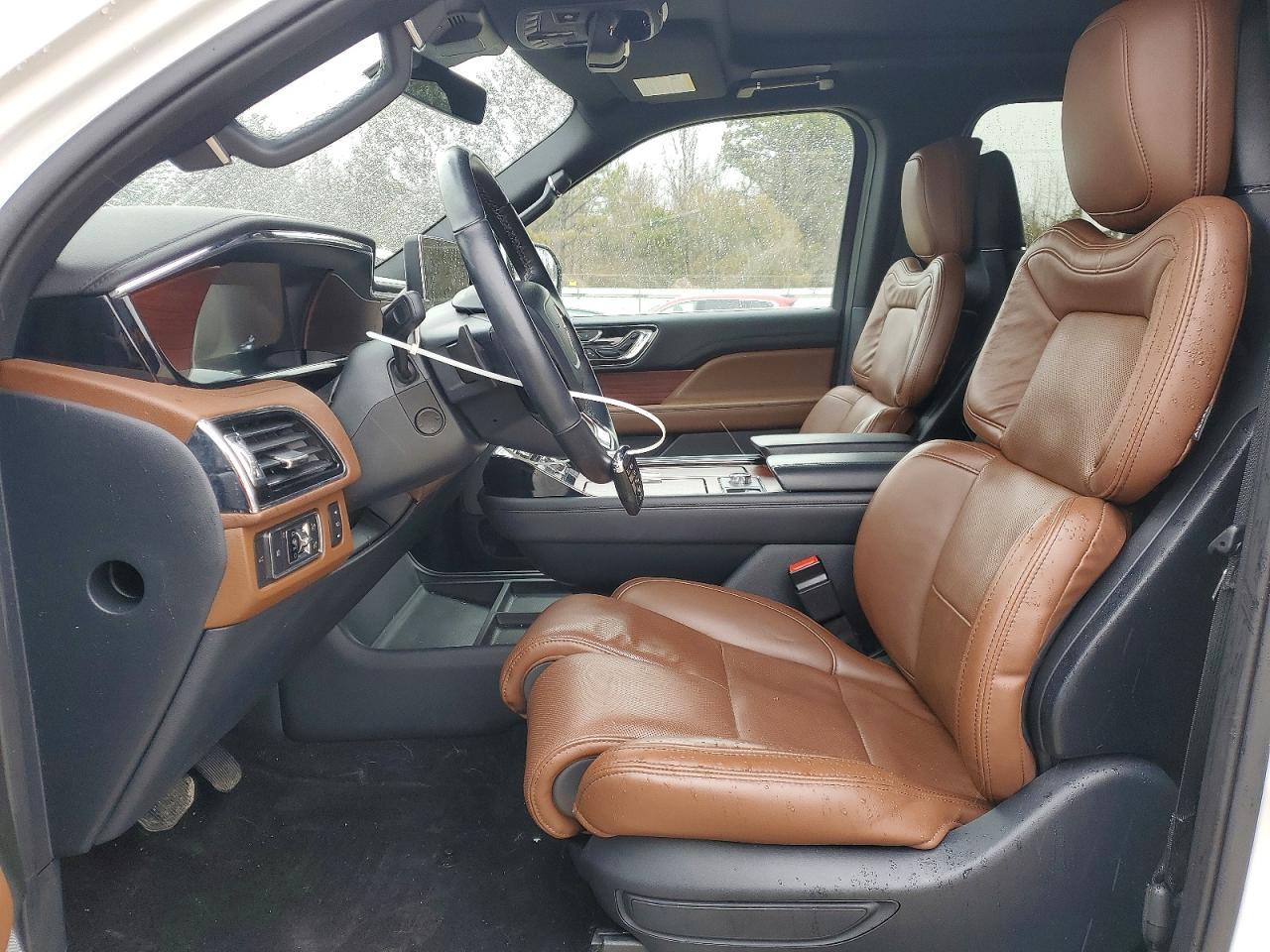 2022 Lincoln Navigator L Reserve - Image 7