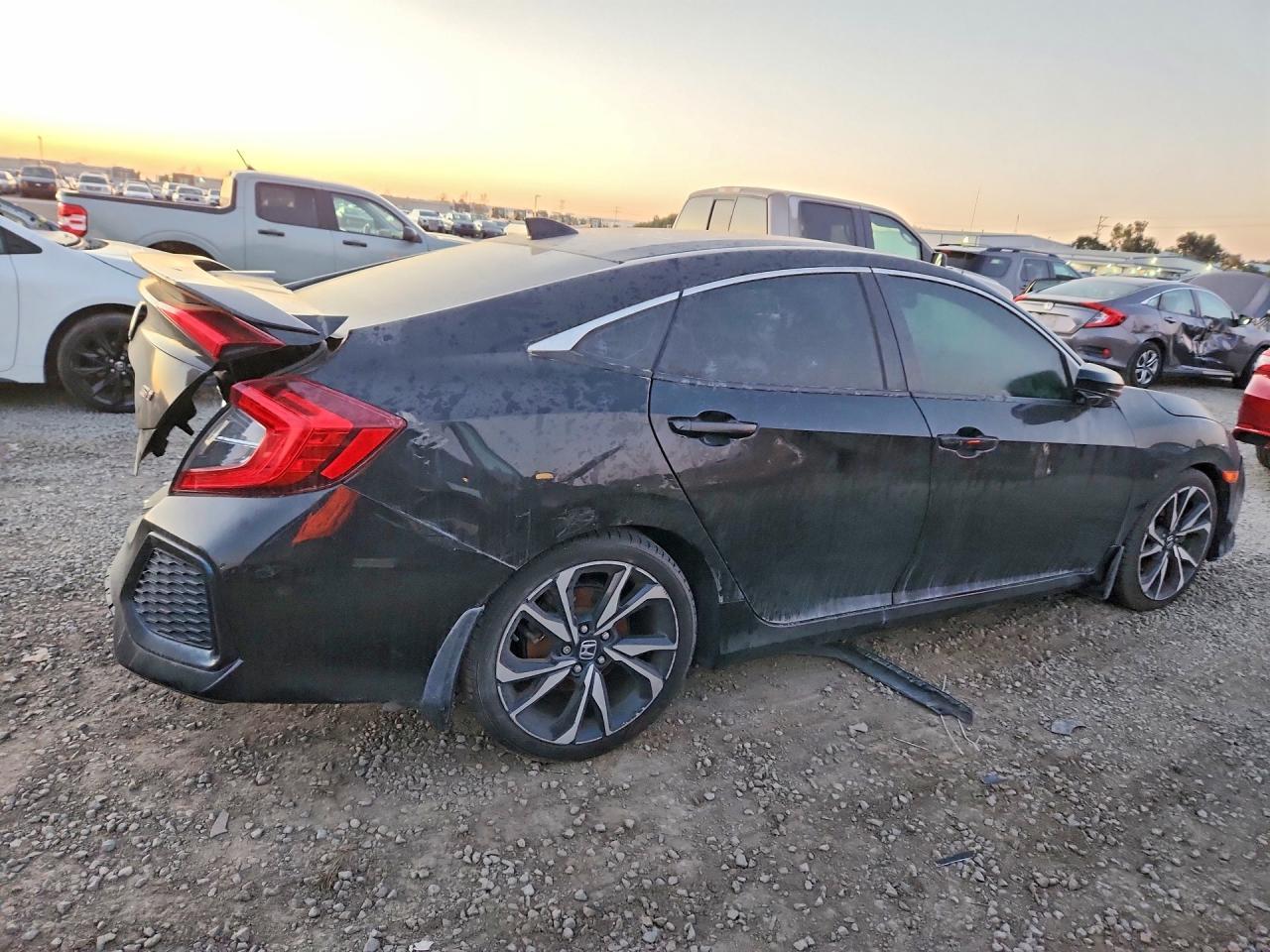 2018 Honda Civic Si - Фото 3