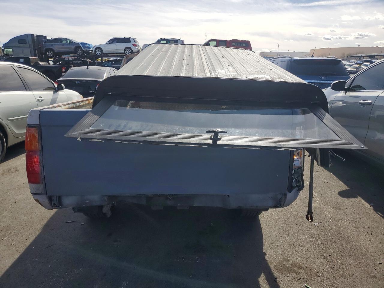 1990 Nissan D21 Long Bed - Фото 6