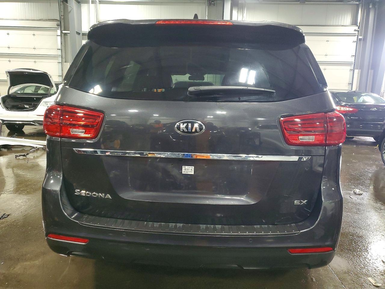 2021 Kia Sedona Ex - Image 6