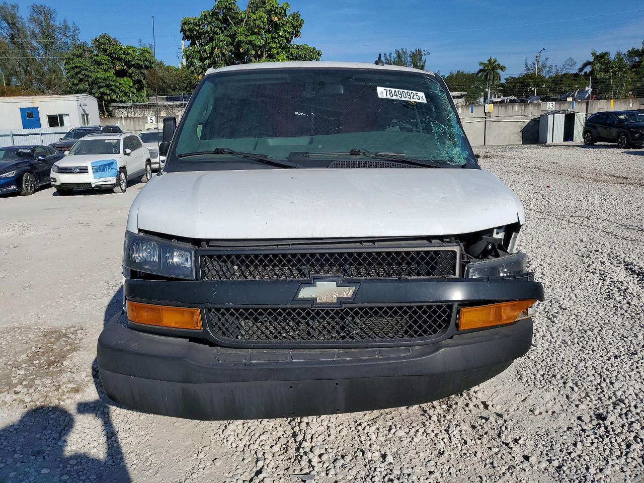 2019 Chevrolet Express G2500 Utility / Service Van - Фото 5