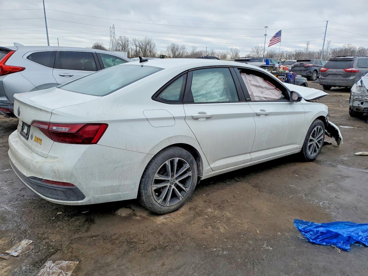 2023 Volkswagen Jetta Sport - Фото 3