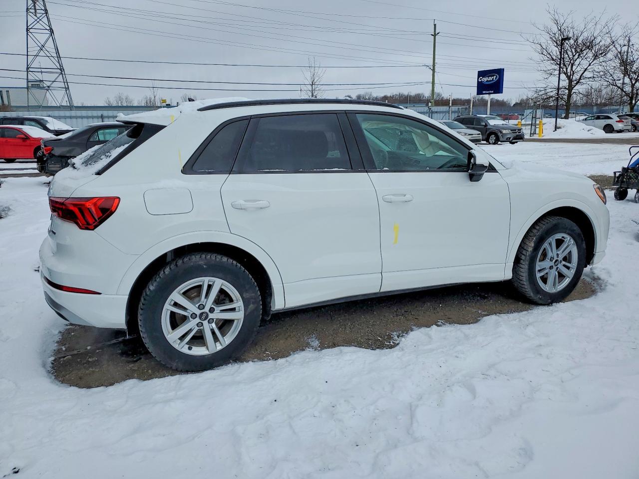 2022 Audi Q3 Premium 40 - Image 3