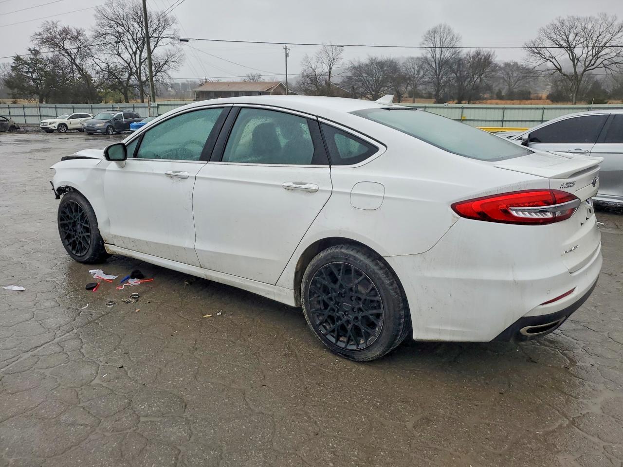 2020 Ford Fusion Titanium - Фото 2