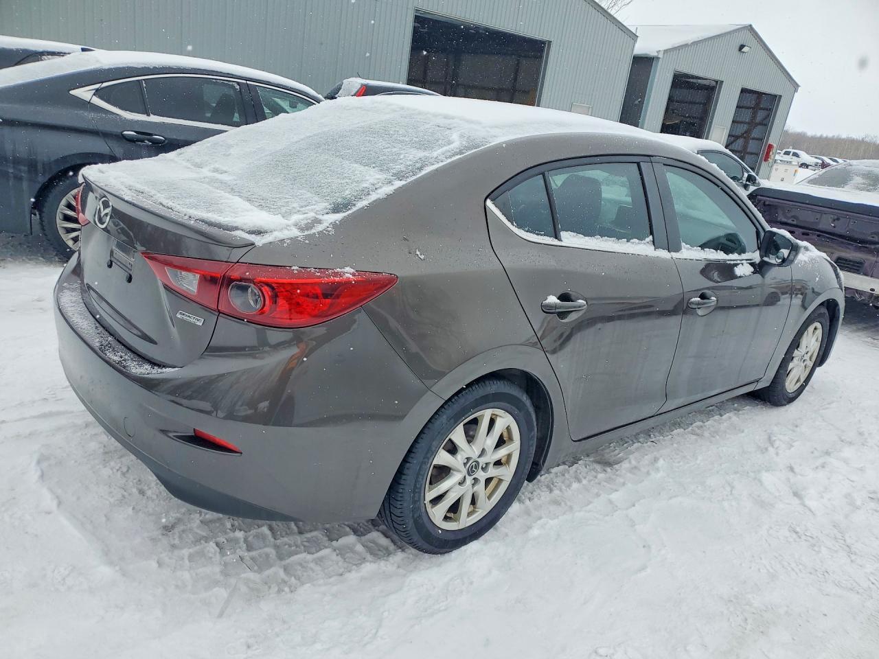 2015 Mazda 3 Touring - Image 3