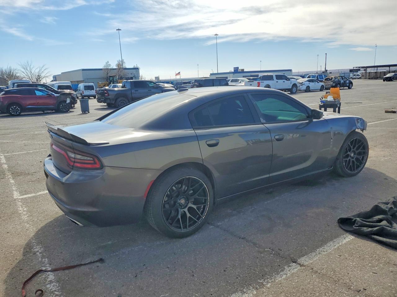 2018 Dodge Charger R/T - Фото 3