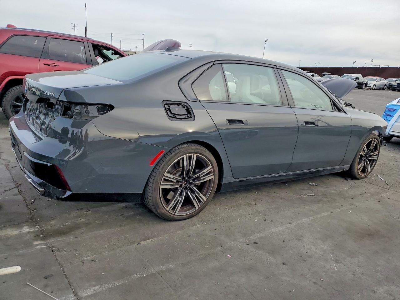 2024 BMW 760 Xi - Фото 3