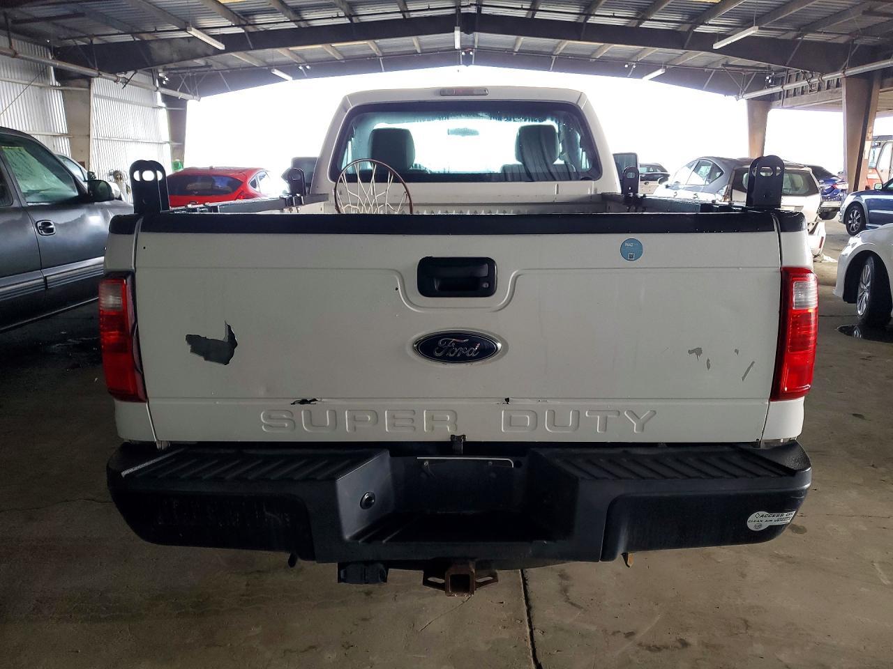 2013 Ford F250 Super - Image 6