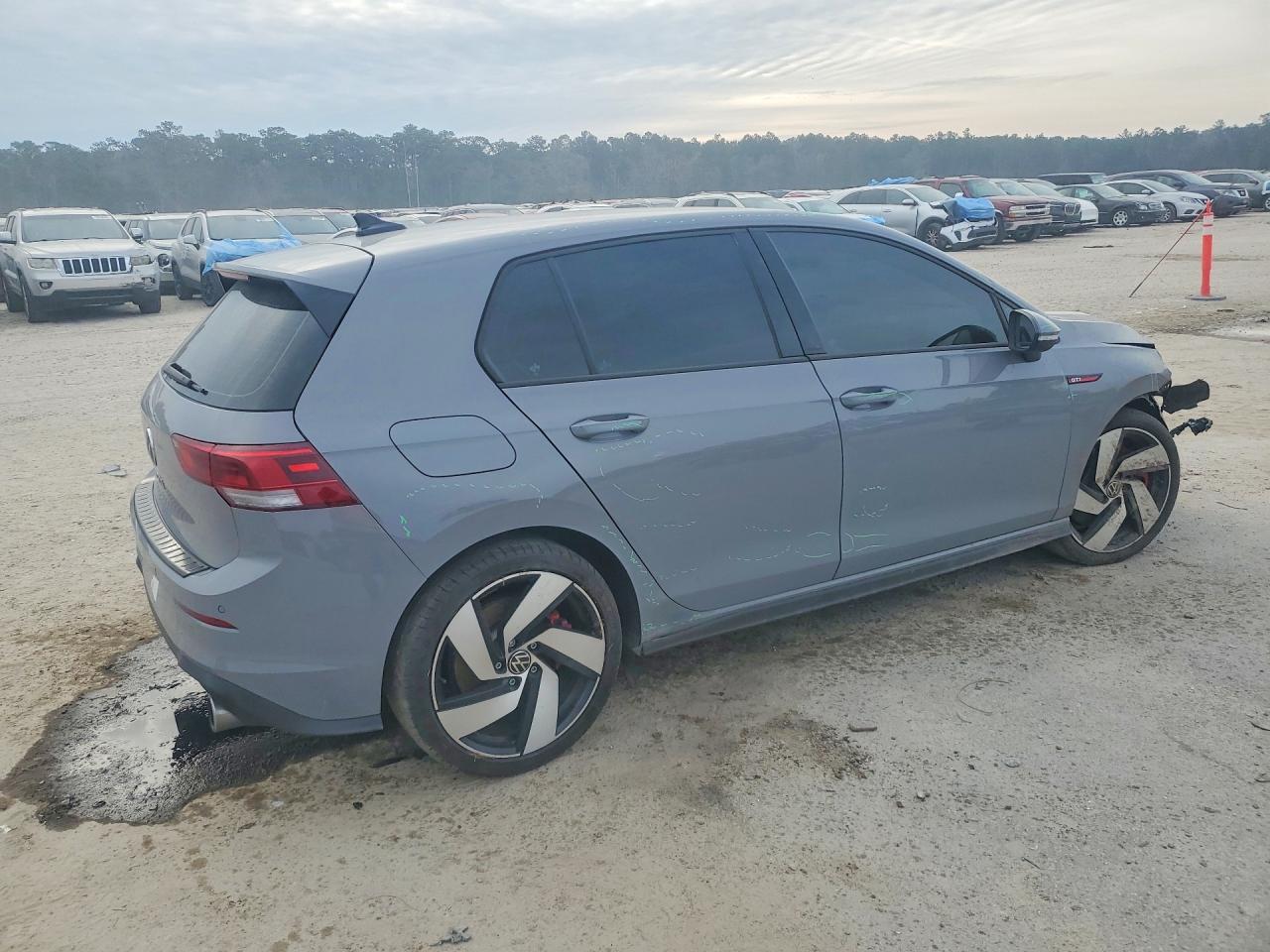 2023 Volkswagen Gti S - Image 3