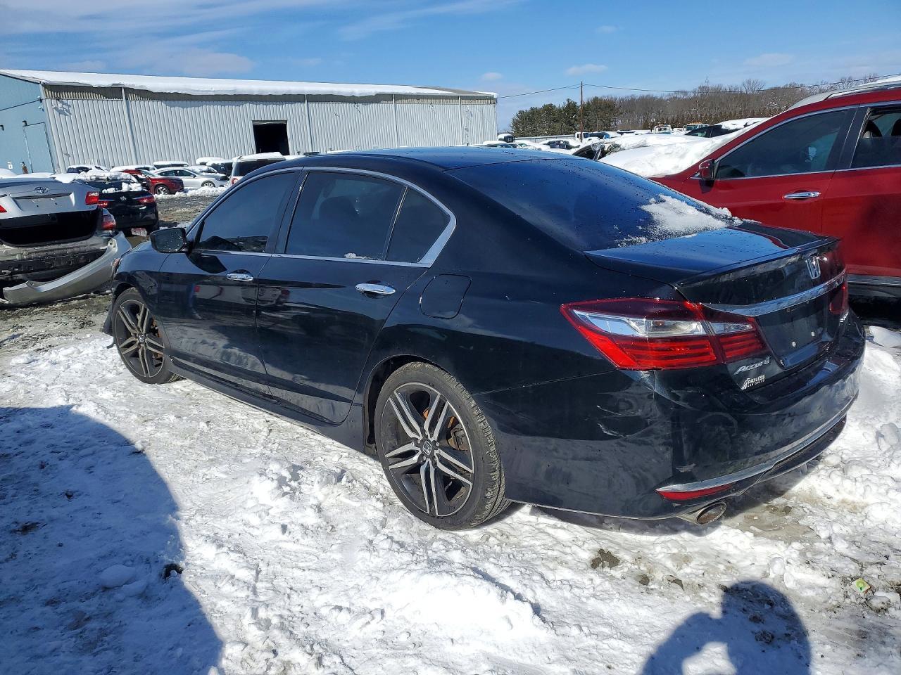 2017 Honda Accord Sport - Image 2