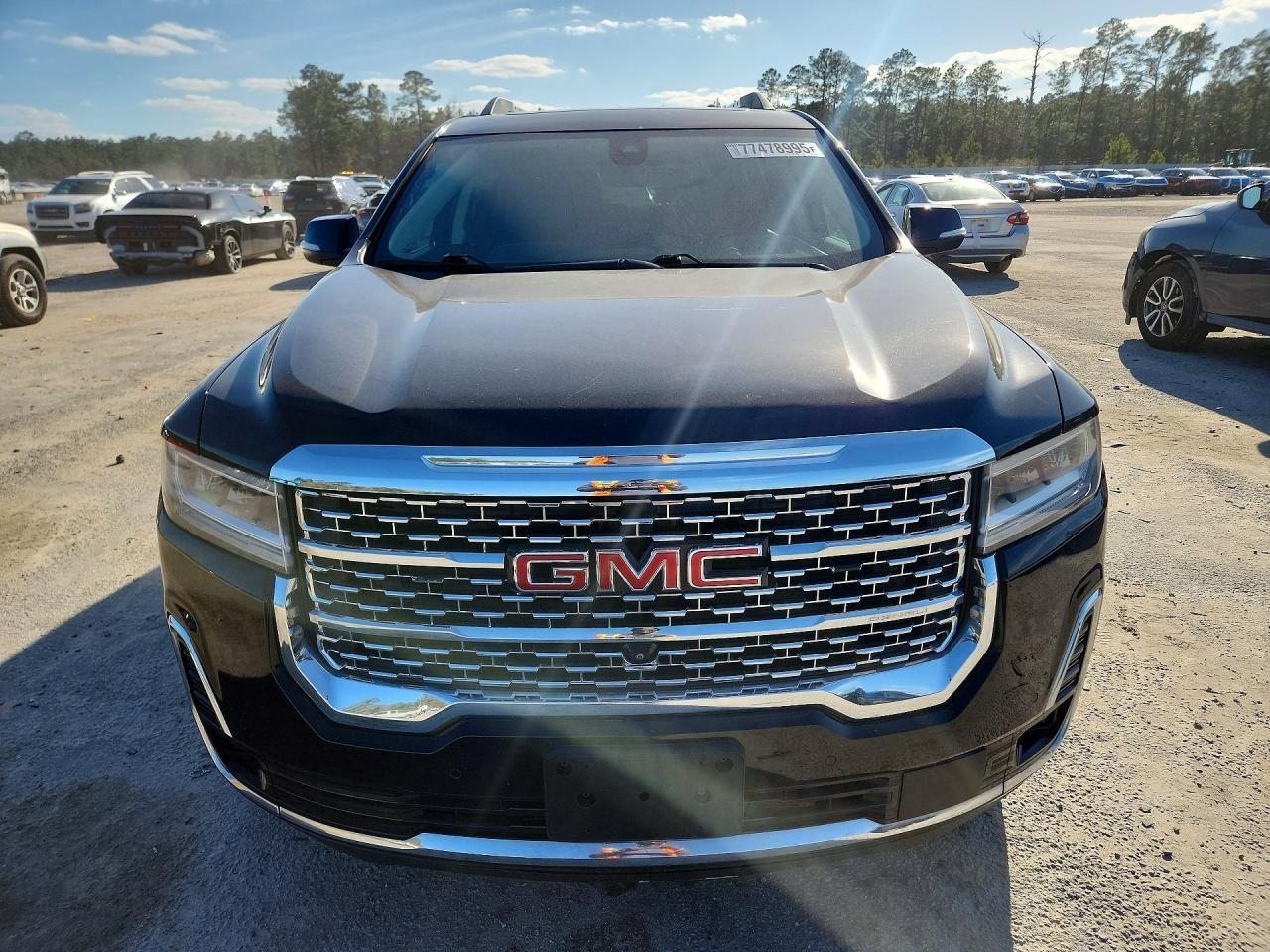 2022 GMC Acadia Denali - Image 5