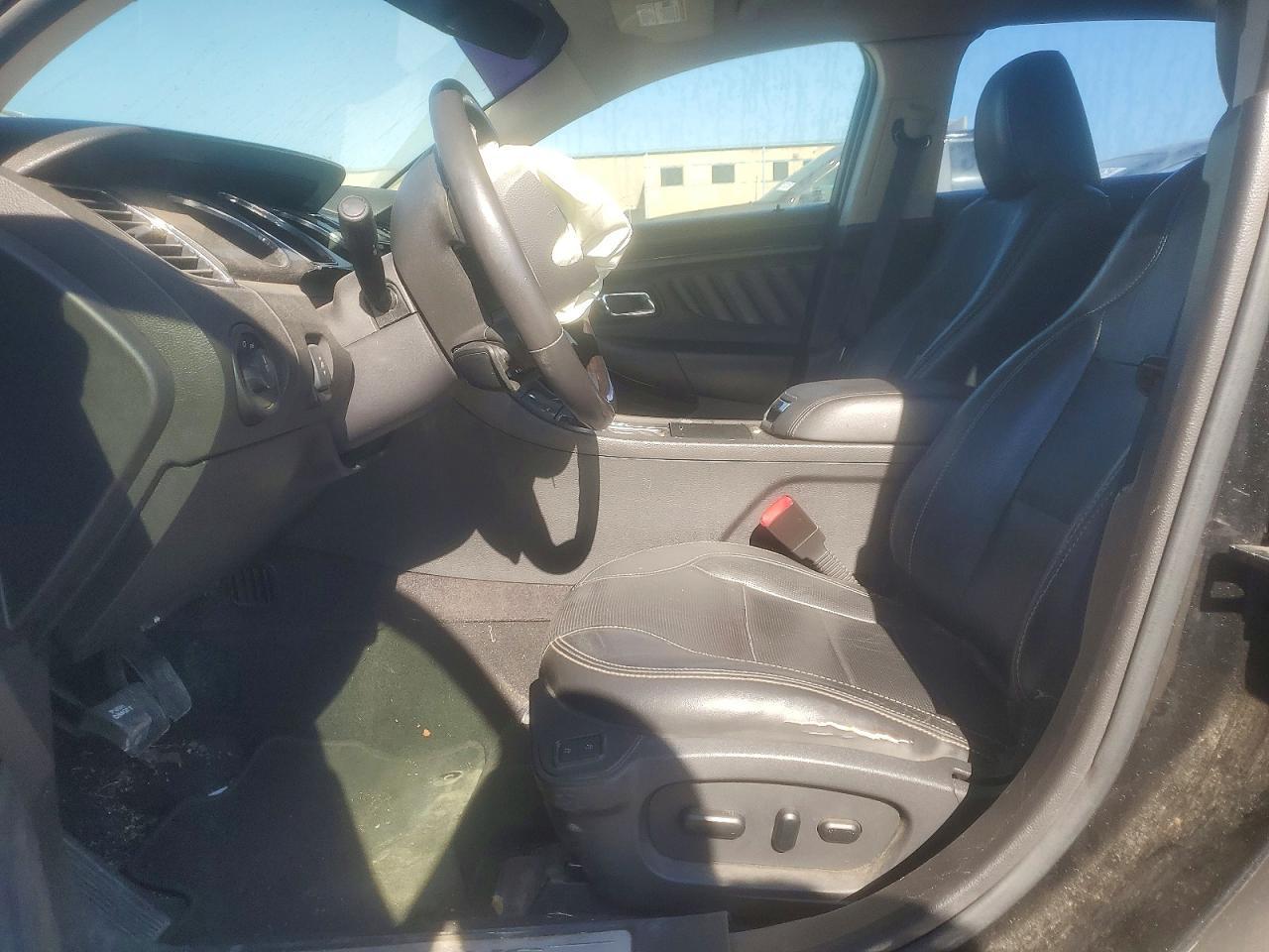 2010 Ford Taurus Limited - Image 7