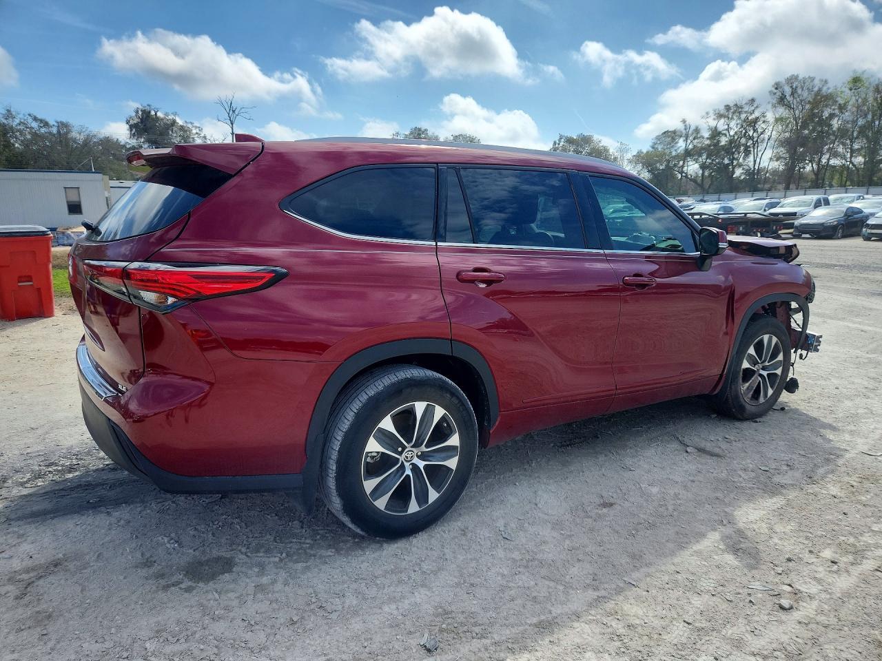 2022 Toyota Highlander Xle - Фото 3