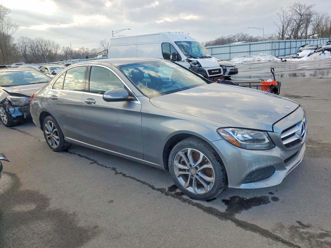 2015 Mercedes-Benz C 300 4Matic - Фото 4