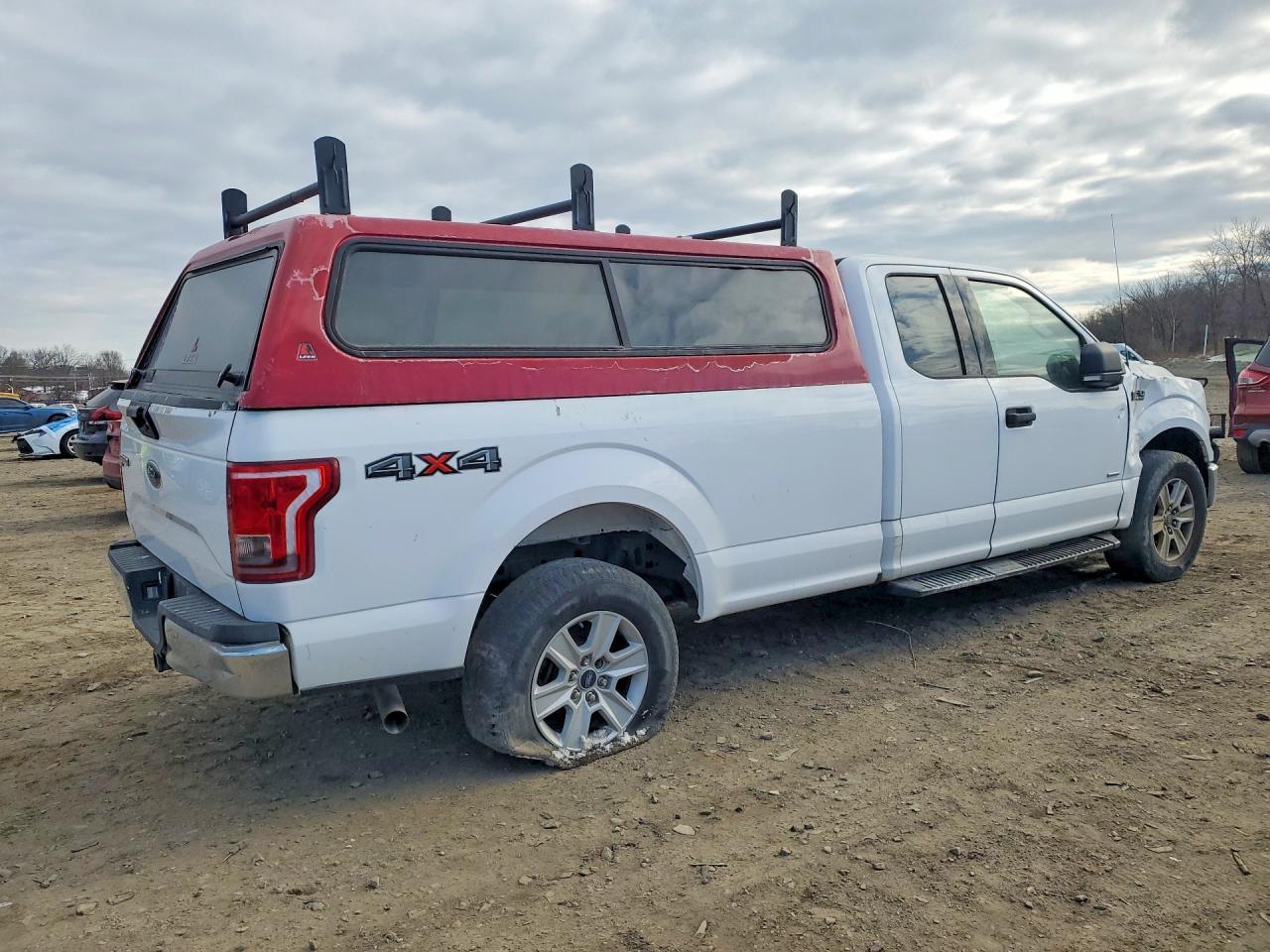 2017 Ford F150 Super Cab - Фото 3