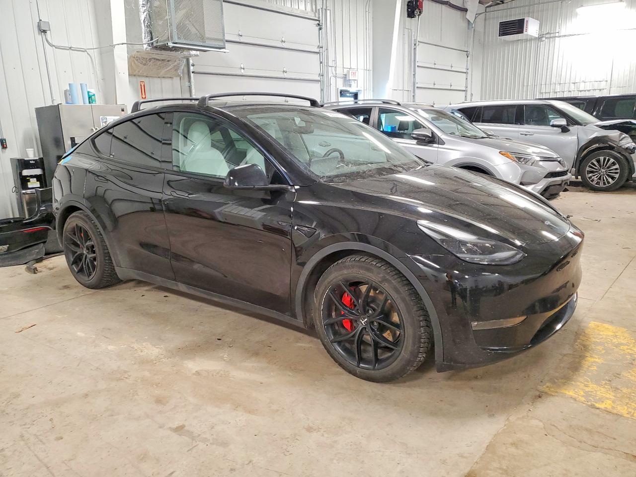 2022 Tesla Model Y - Image 4