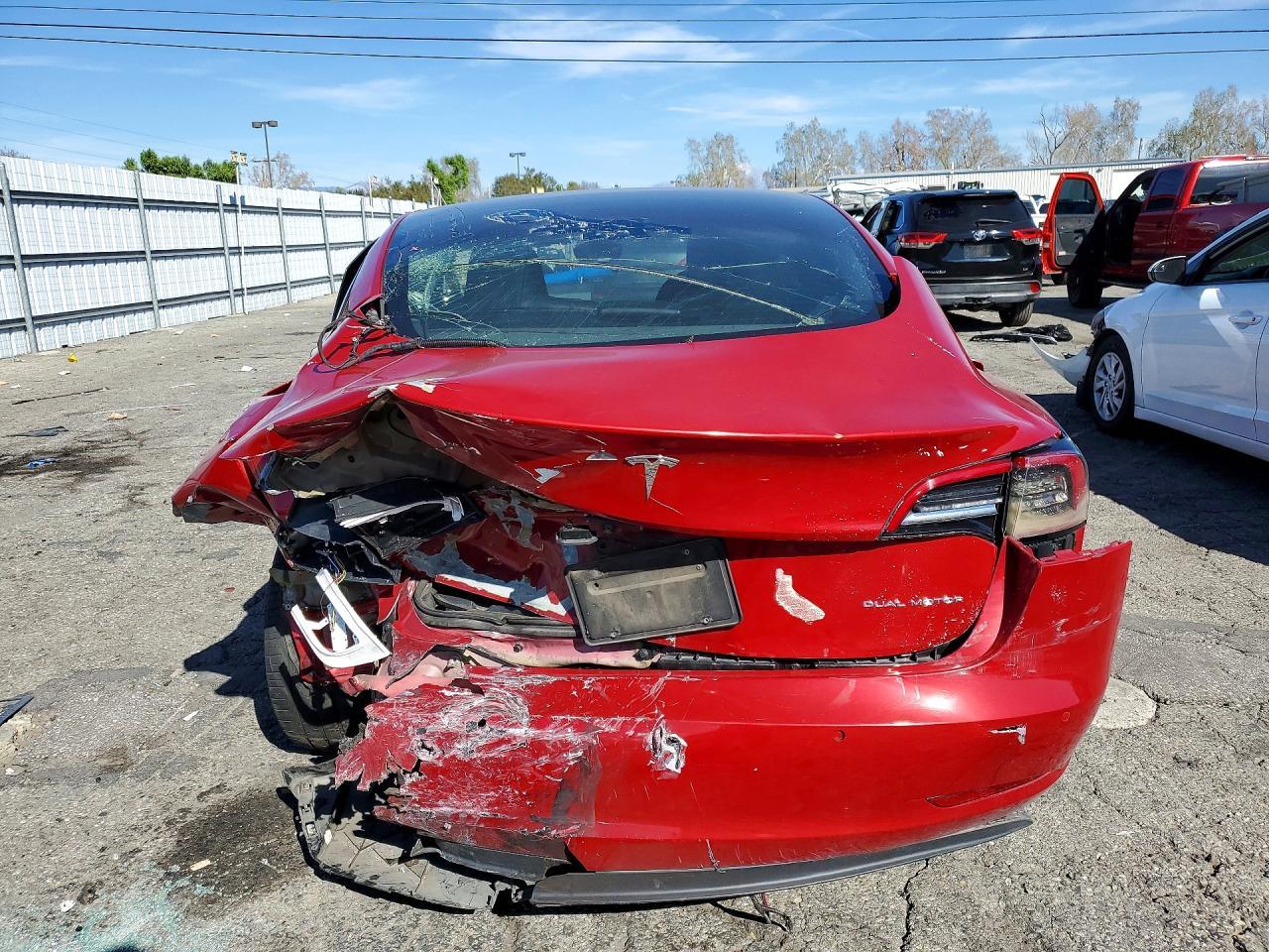 2022 Tesla Model 3 - Фото 6