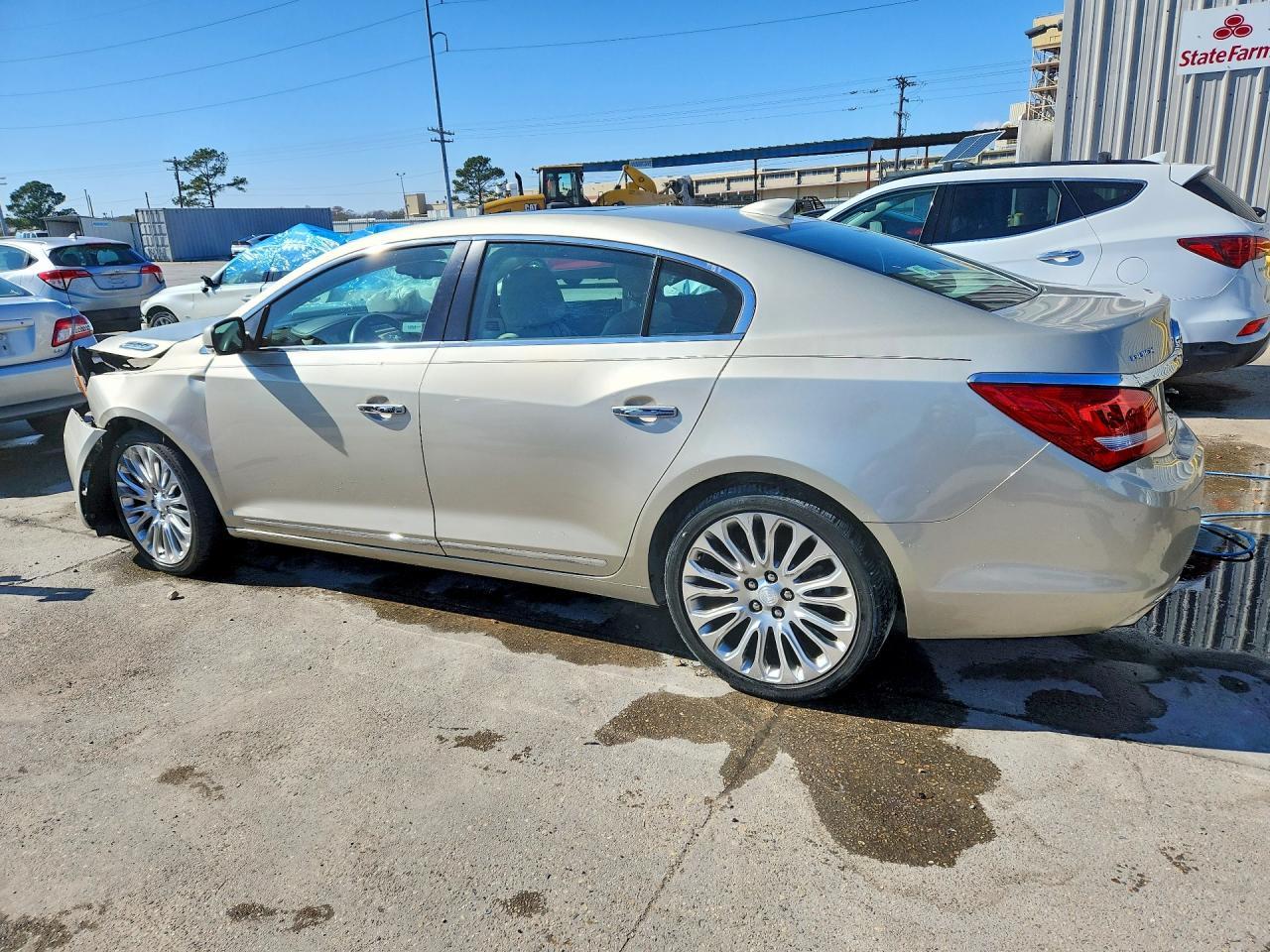 2016 Buick Lacrosse Premium - Фото 2