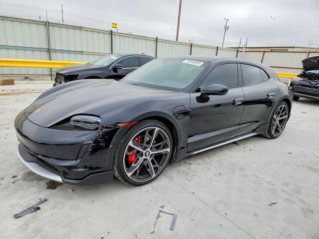 2023 Porsche Taycan Cross Turismo 4S