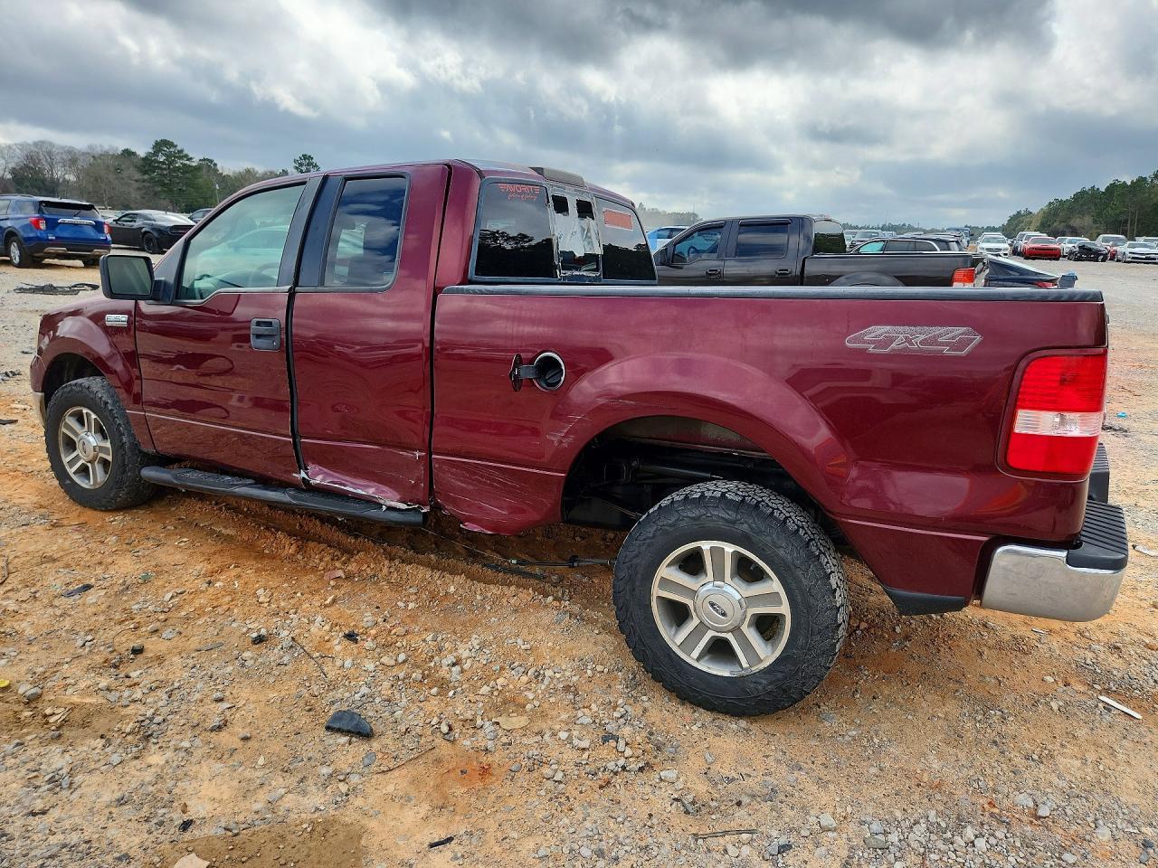2005 Ford F150 - Image 2
