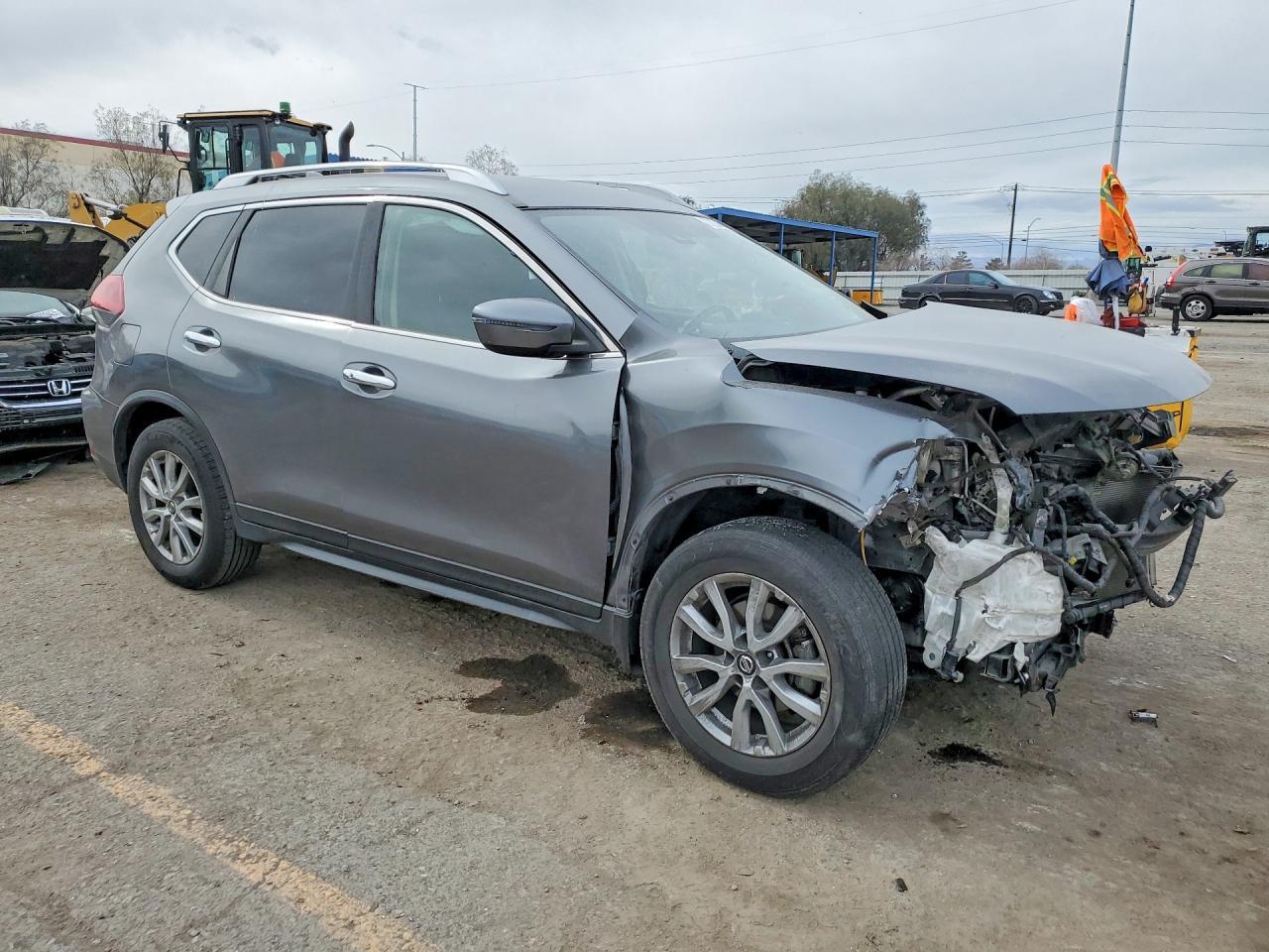 2019 Nissan Rogue S - Фото 4