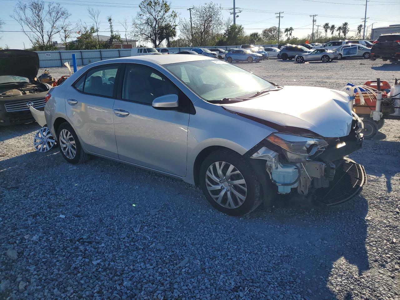 2015 Toyota Corolla Le - Image 4