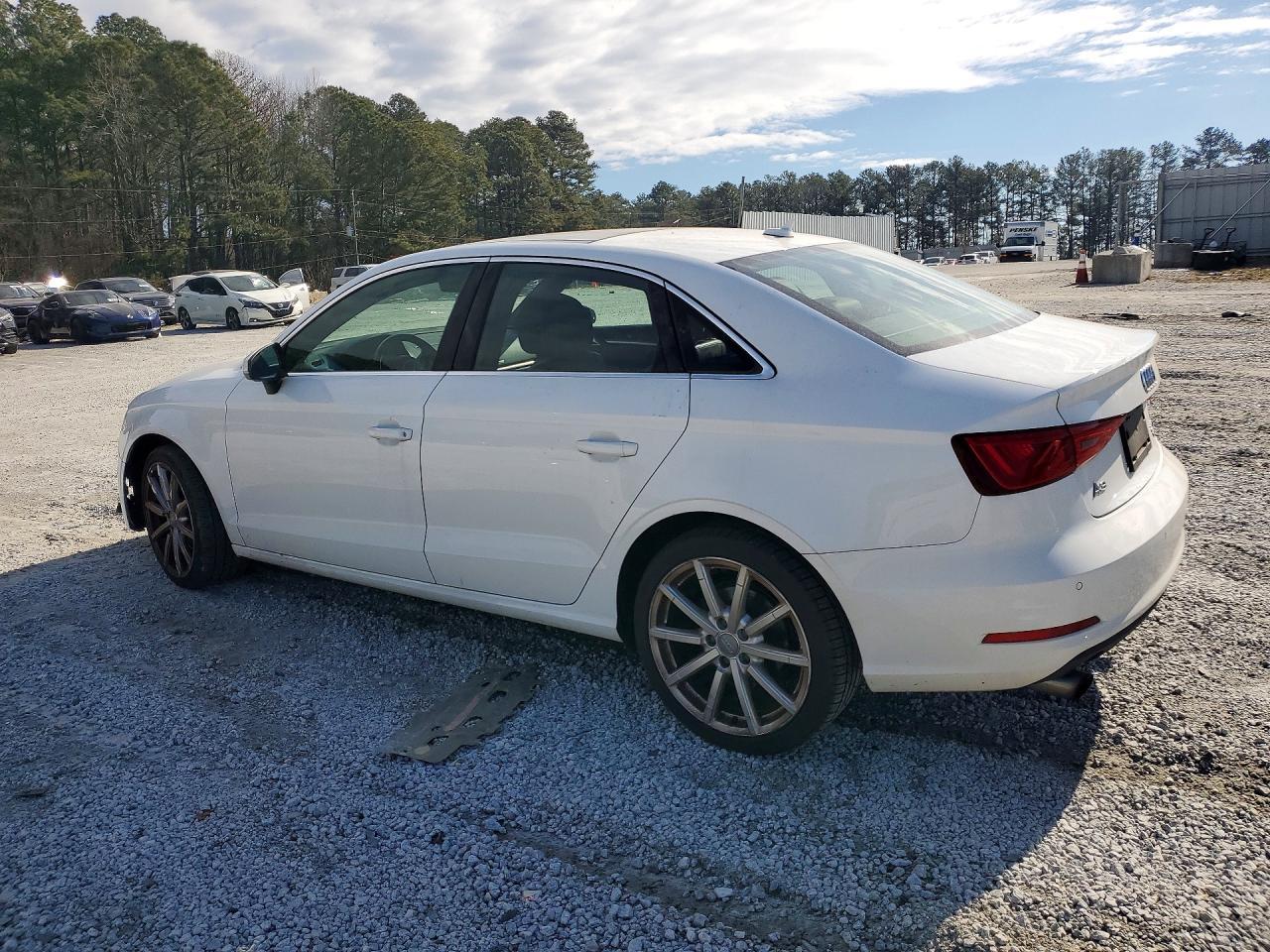 2016 Audi A3 Premium Plus - Фото 2