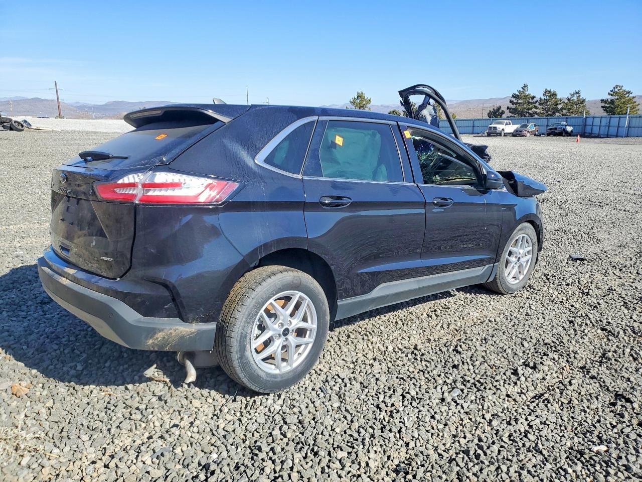 2024 Ford Edge Sel - Image 3