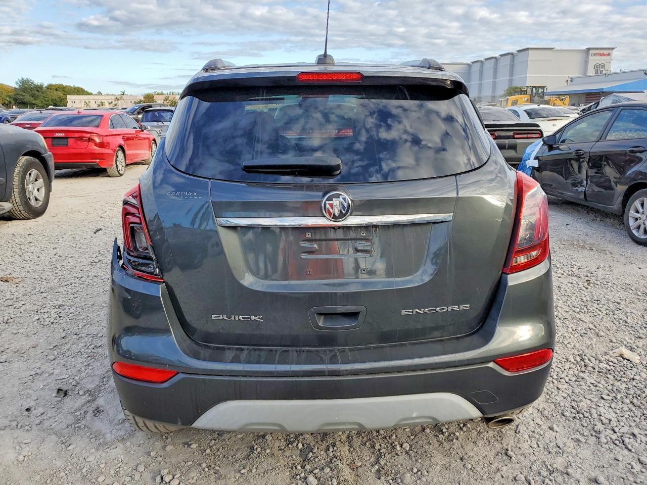 2017 Buick Encore Essence - Image 6