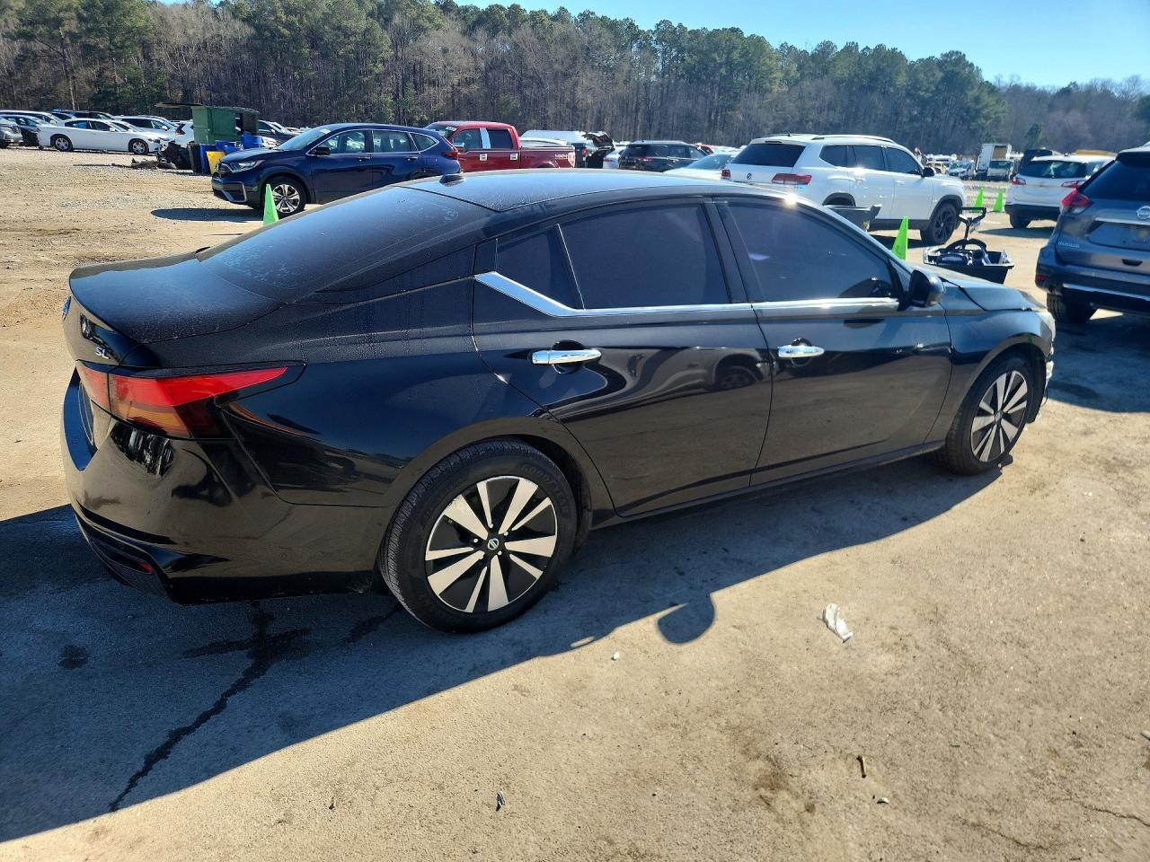 2019 Nissan Altima Sl - Image 3