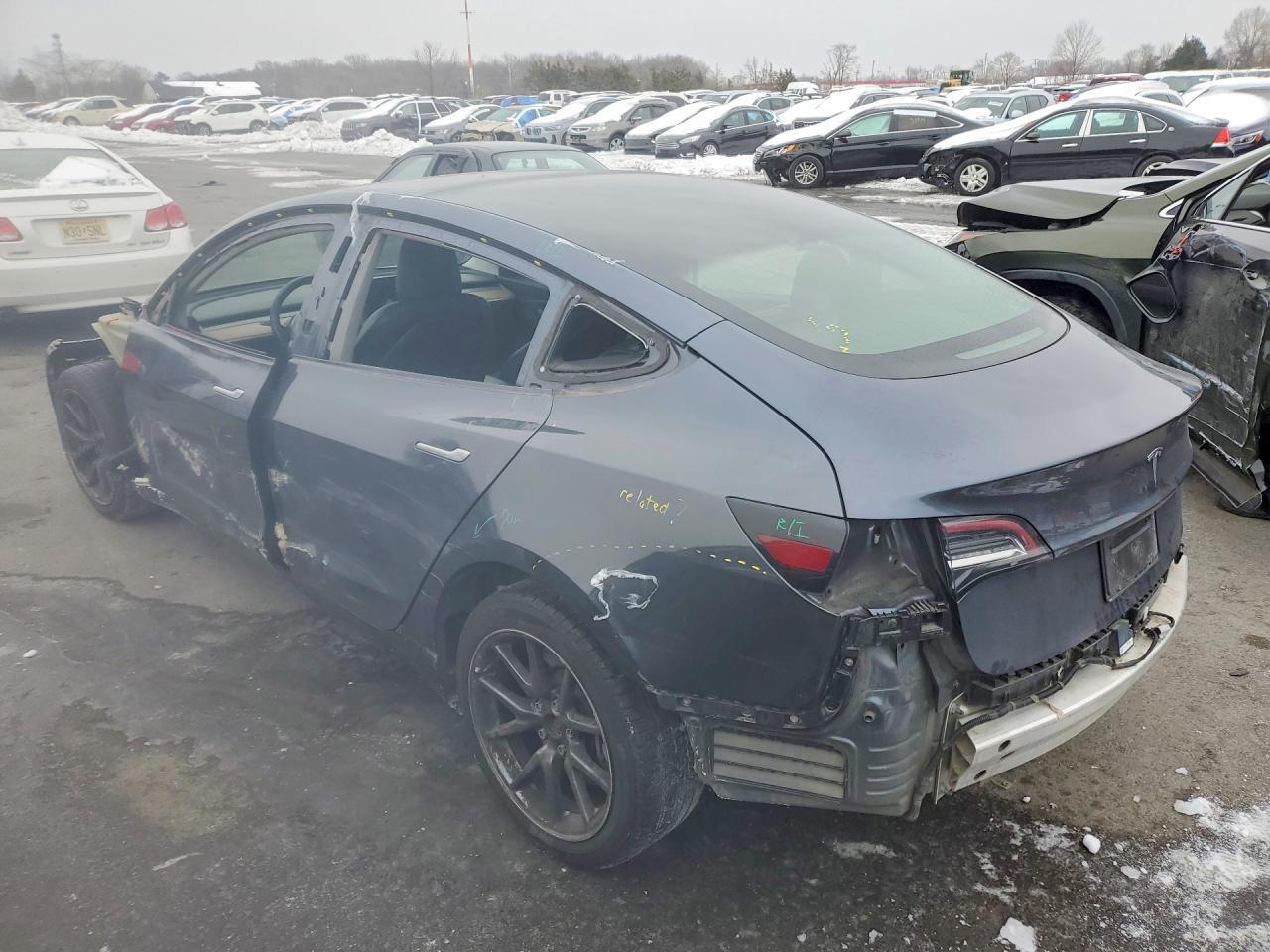 2020 Tesla Model 3 - Фото 2
